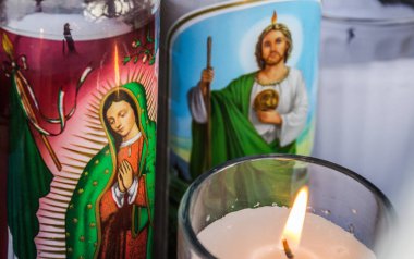 Basilica de Guadalupe dinsel mumlar