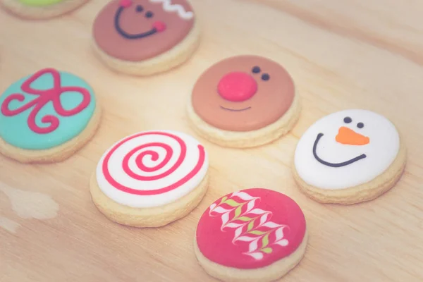 Galletas Navidad Con Caras Felices Divertidas — Foto de Stock