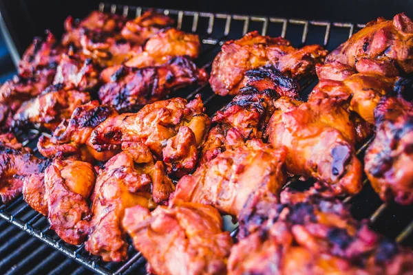 Foto Von Einigen Gegrillten Hähnchenflügeln — Stockfoto