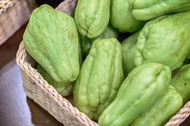 Taze doğal ve organik chayote meyve