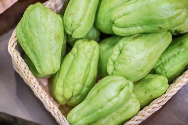 Taze doğal ve organik chayote meyve