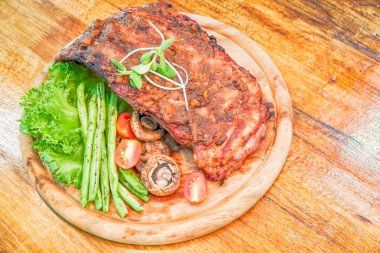 Sebzeli ızgara pirzola.