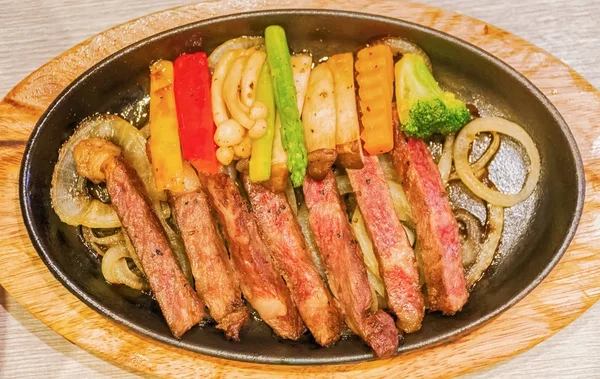 Dana Teppanyaki tarifi (Japon biftek) — Stok fotoğraf