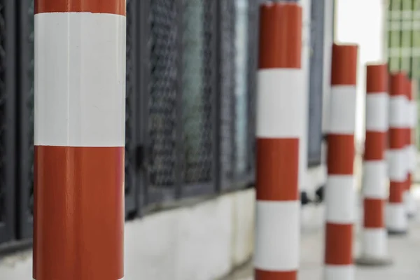 Valla de carretera bar de estacionamiento de plástico —  Fotos de Stock