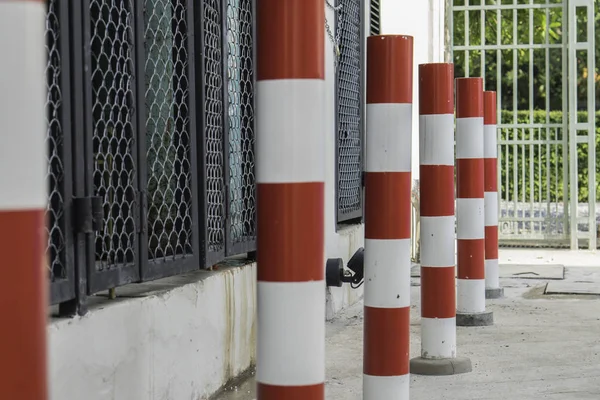 Valla de carretera bar de estacionamiento de plástico —  Fotos de Stock