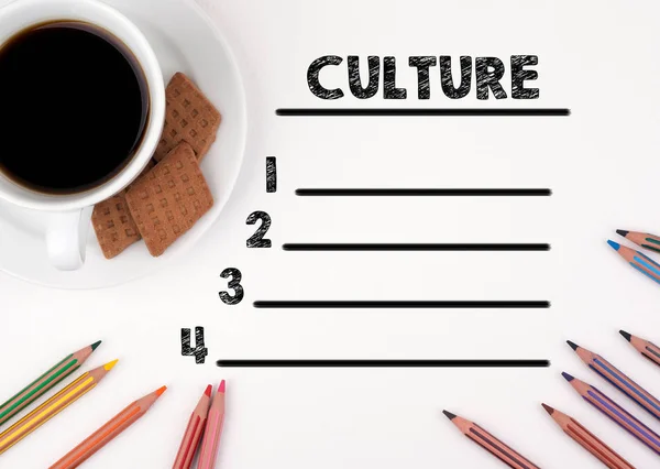 문화 빈 목록입니다. 화이트 책상 연필와 커피 한 잔 — 스톡 사진