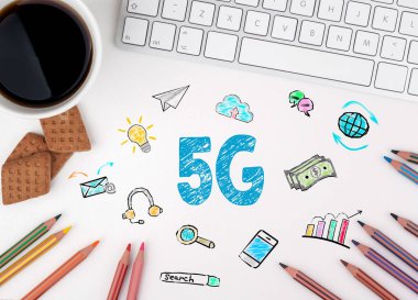 5g iş kavramı. Beyaz Ofis Masası