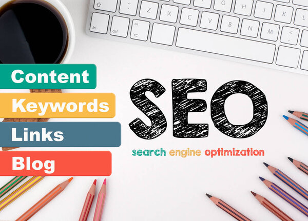 seo seo search engine, business concept. Белый стол
