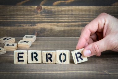 bir hata oluştu. Ahşap mektup ofis masasında bilgilendirici ve iletişim arka plan