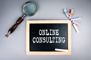 Çevrimiçi Danışmanlık. Eğitim, hizmet, pazarlama ve iletişim kavramı