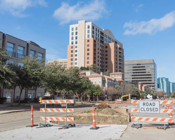 Stängt vägskylt i Downtown Irving, Texas, Usa — Stockfoto