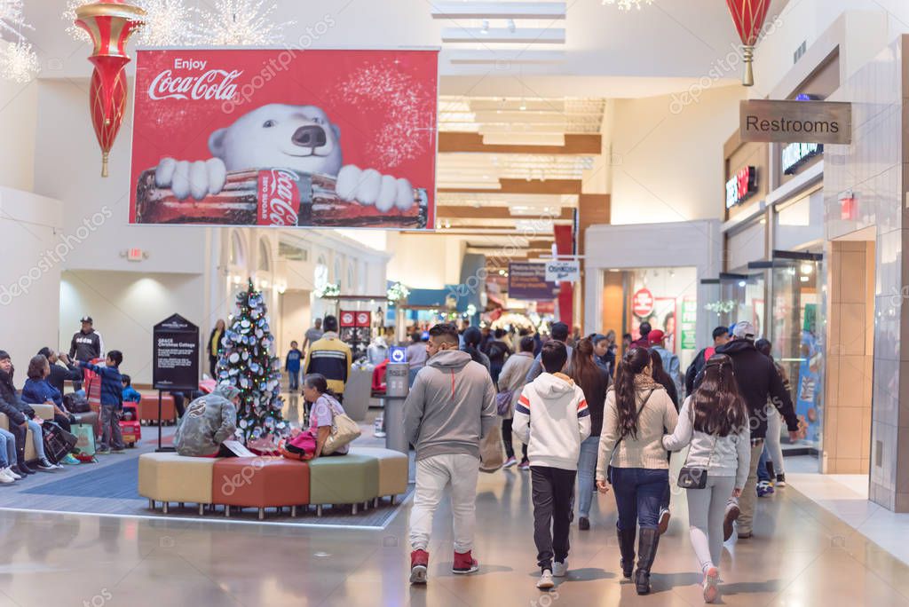 Grapevine Texas Us Nov 29 2019 Crowded Of Diverse People Shoppers At Grapevine Mills Mall During Black Friday Weekend Shopping Event Diverse Scale Market Place In Dallas Fort Worth Metroplex 322295314 Larastock