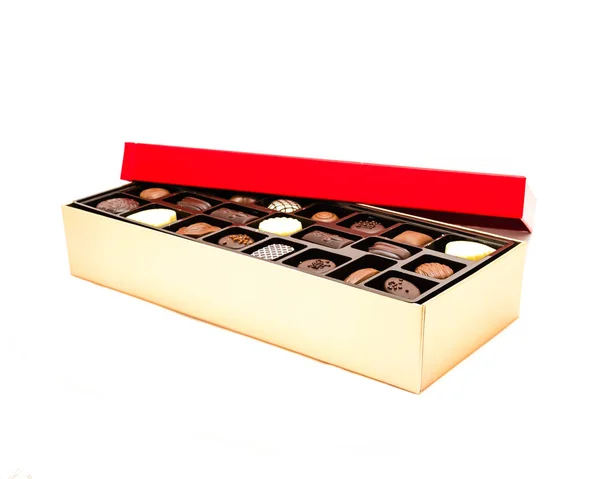 Caixa Chocolate Parcialmente Aberta Com Variedade Trufas Isoladas Fundo Branco — Fotografia de Stock
