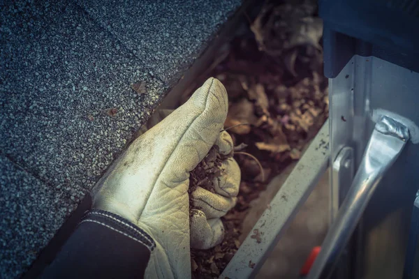 Close Man Hand Gloves Ladder Cleaning House Gutter Leaves Dirt — Stock Photo, Image