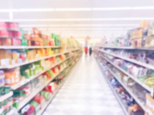 Zamazane tło klienta zakupy w azjatyckim supermarkecie w Usa — Zdjęcie stockowe