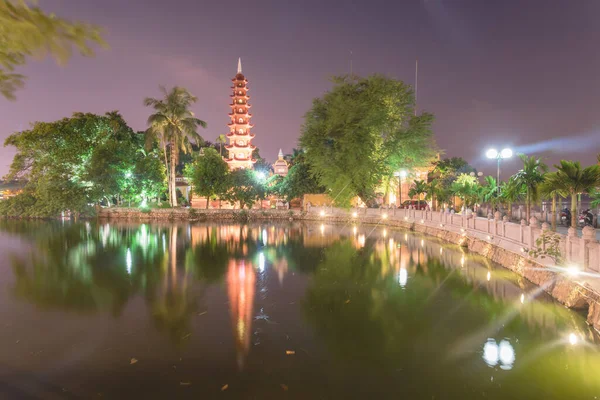 Pagoda Tran Quoc Hora Azul Cerca Del Centro Hanoi Esta — Foto de Stock