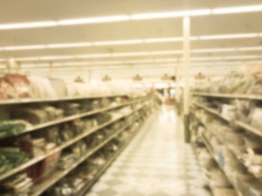 Filtrelenmiş resim bulanık arkaplan koridorları ve rafları Usa 'daki Asya süpermarketinde