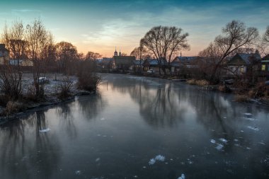 ilk buz Nehri üzerinde