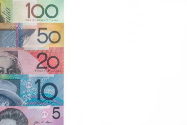 Beyaz arka plan üzerinde izole Avustralya banknotlar