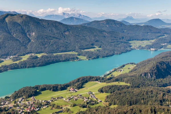 Avusturya'da Fuschlsee Gölü havadan görünümü — Stok fotoğraf
