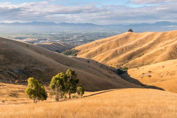 Západ Slunce Nad Chřadne Hills Blenheim Město Pozadí Nový Zéland — Stock fotografie