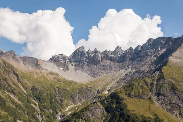 Glarus Empuje Los Alpes Suizos Con Cielo Azul Nubes Cúmulos — Foto de Stock
