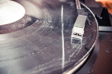 kırık vinil kayıtlar, analog ses