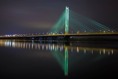 Ukrayna. Kiev. Pivdenny sis Güney Köprüsü