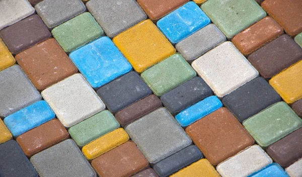 Parça döşeme için beton parke döşeme örneği