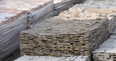 Dekoratif taş bir palet oluşturmak için reklam kullanılabilir