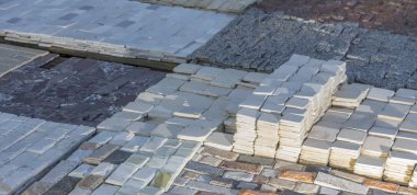 Dekoratif taş bir palet oluşturmak için reklam kullanılabilir