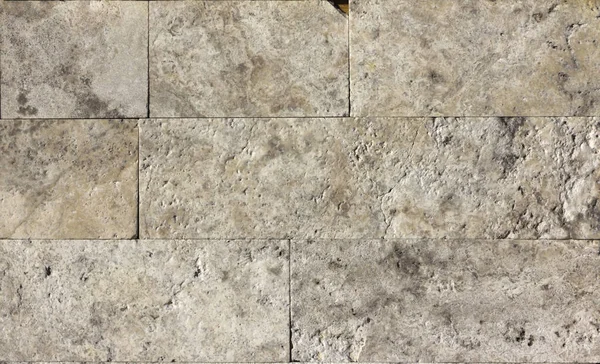 Üzerinden pürüzsüz bir yüzey ile Traverten kaplama karo