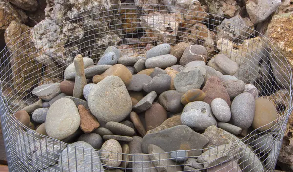 磨かれた小石のマーブル色、半貴石の背景 — ストック写真
