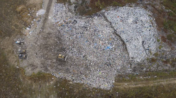 Организованные свалки твердых отходов на полигоне номер 5 г. Киева — стоковое фото