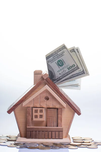 Koncepcja akumulacji pieniędzy na dom zakupu mieszkania. — Zdjęcie stockowe
