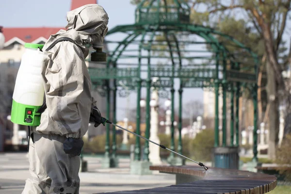 The military disinfects to counter the spread of COVID-19 SARS-CoV-2 coronaviruses. — Stock Photo, Image