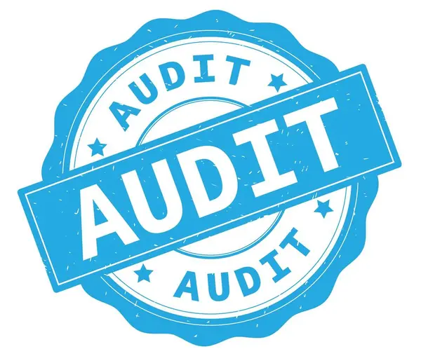 Audit-Text, geschrieben auf Cyan Round Badge. — Stockfoto