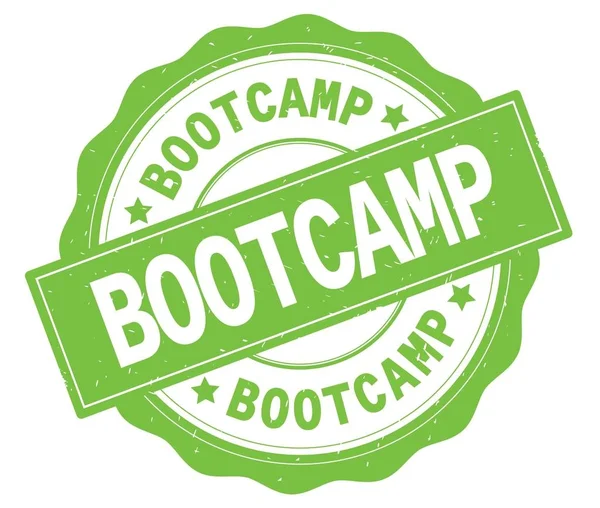 Bootcamp tekst, geschreven op de groene ronde badge. — Stockfoto