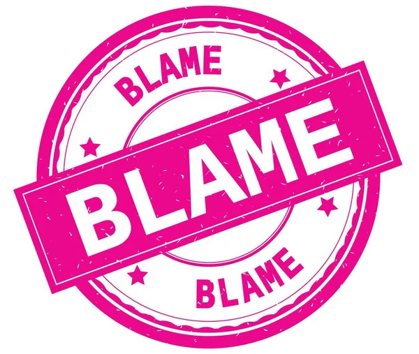 BLAME, testo scritto su timbro rotondo in gomma rosa . — Foto Stock