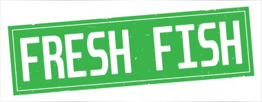 Tam yeşil dikdörtgen damga üzerinde taze balık metin.