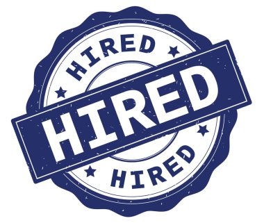 İşe alınan metin, mavi yuvarlak rozet yazılmış.