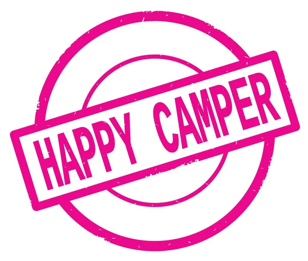 Fröhlicher Camper-Text, geschrieben auf rosa einfachen Kreis-Stempel. — Stockfoto