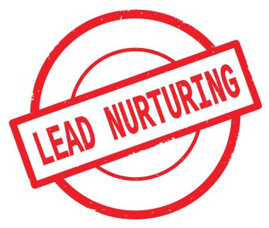 Kırmızı daire basit damgası yazılı kurşun Nurturing metin.