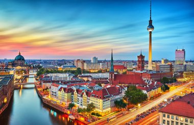 Berlin Şehri, Almanya 'da Gece Skyline.