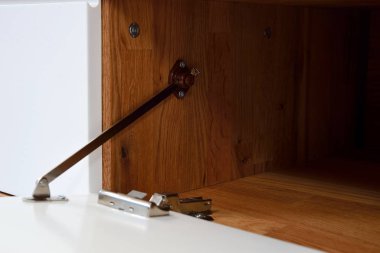 Ayrıntılarla izole edilmiş çekmeceyi kapat