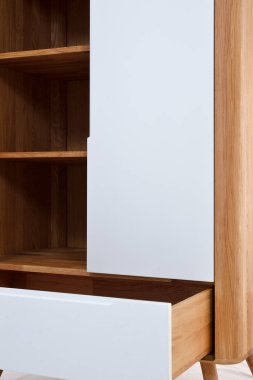 Ayrıntılarla izole edilmiş çekmeceyi kapat