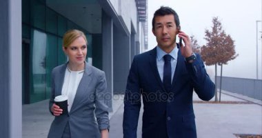 Telefon dinleme Yardımcısı yönetmenin konuşma