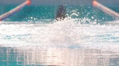 profesyonel erkek yüzücü