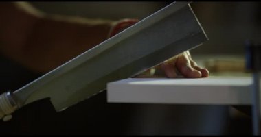 kullanarak marangoz gördüm