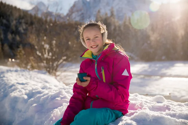 Little Girl Taking Break Skiing Sipping Hot Tea — kuvapankkivalokuva